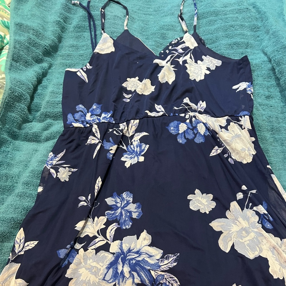 Blue and white short flower dress extra large